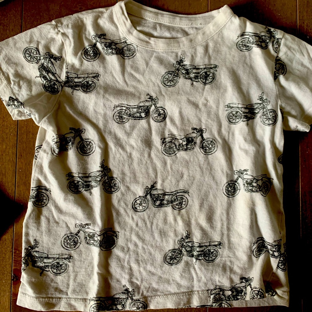 CHASER BOYS TSHIRT SIZE 5/6